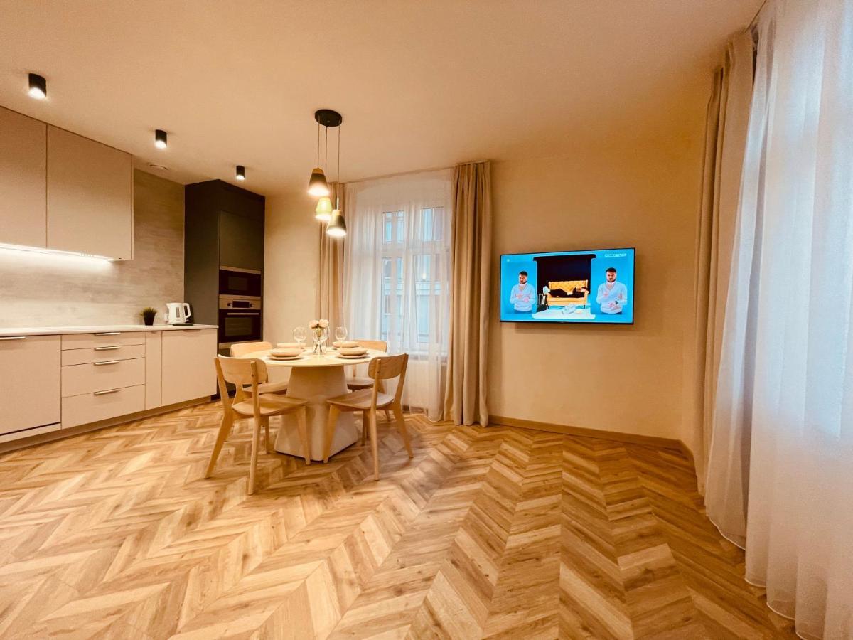 Kobiela Apartments Family Delux Ktw City Center Katowice Bagian luar foto