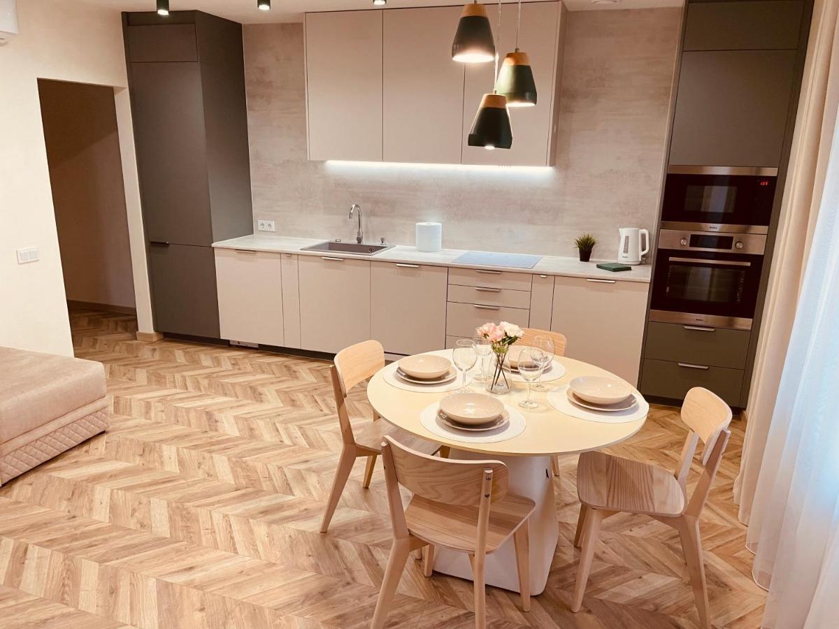 Kobiela Apartments Family Delux Ktw City Center Katowice Bagian luar foto