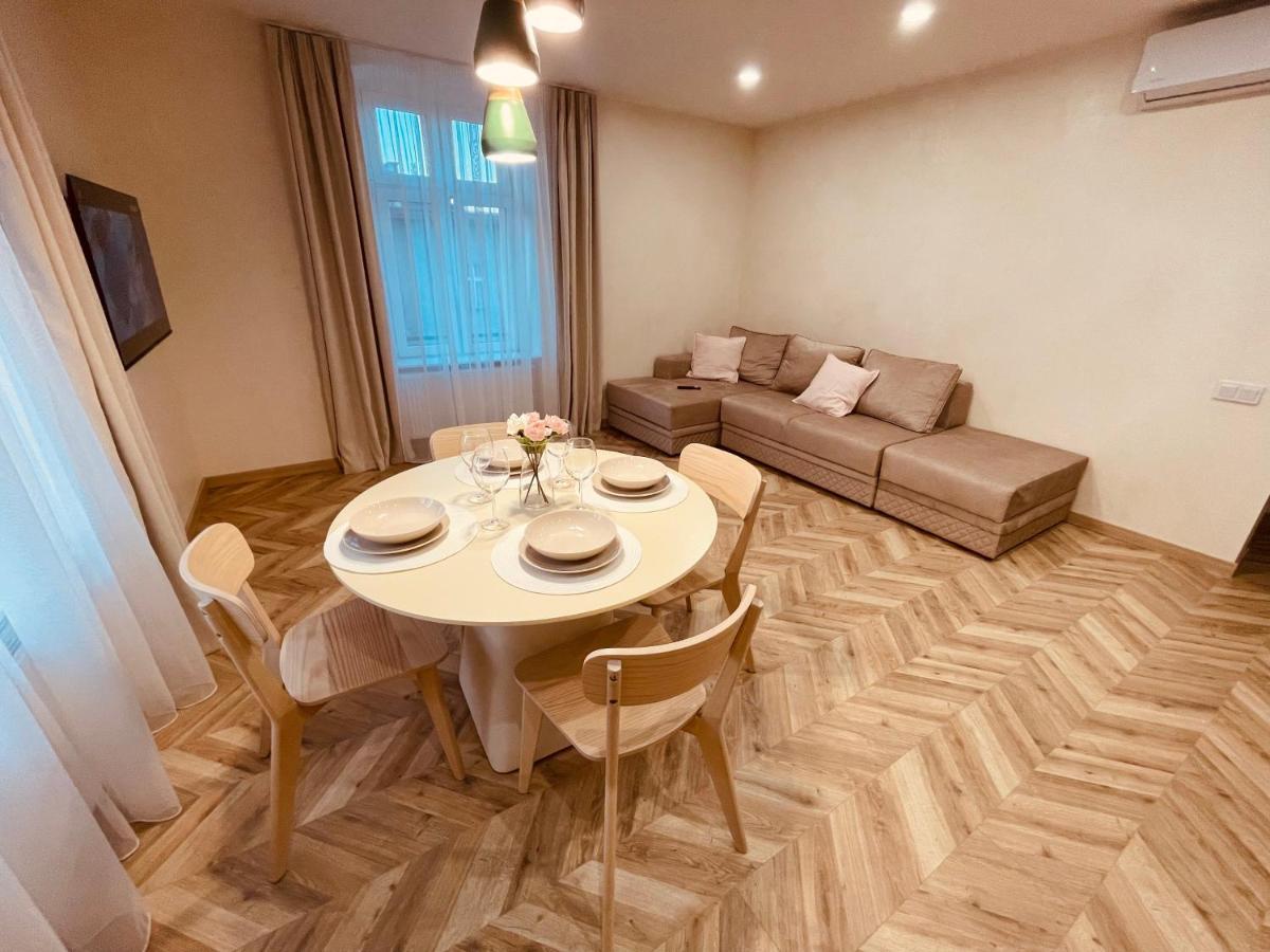 Kobiela Apartments Family Delux Ktw City Center Katowice Bagian luar foto
