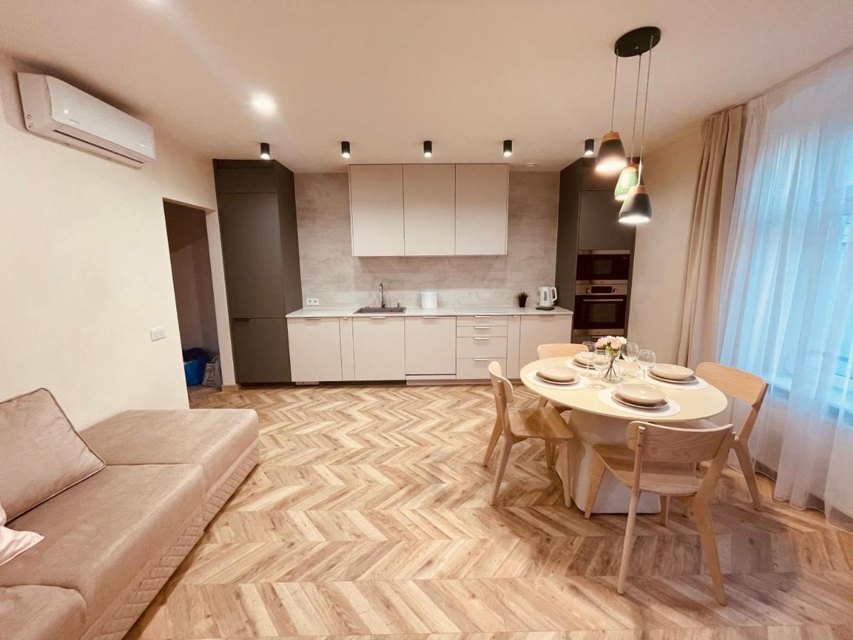 Kobiela Apartments Family Delux Ktw City Center Katowice Bagian luar foto